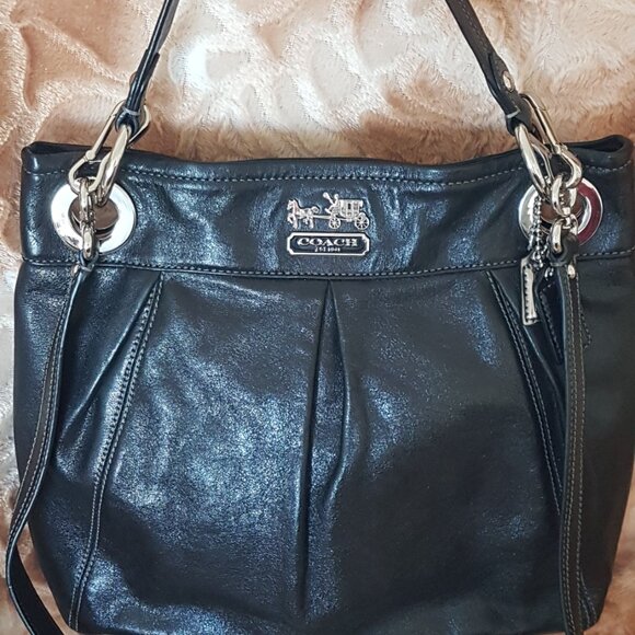 AUTHENTIC COACH COLLECTION NOW ON POSHMARK! $398 Coach Madison Leather Crossbody - Picture 1 of 5